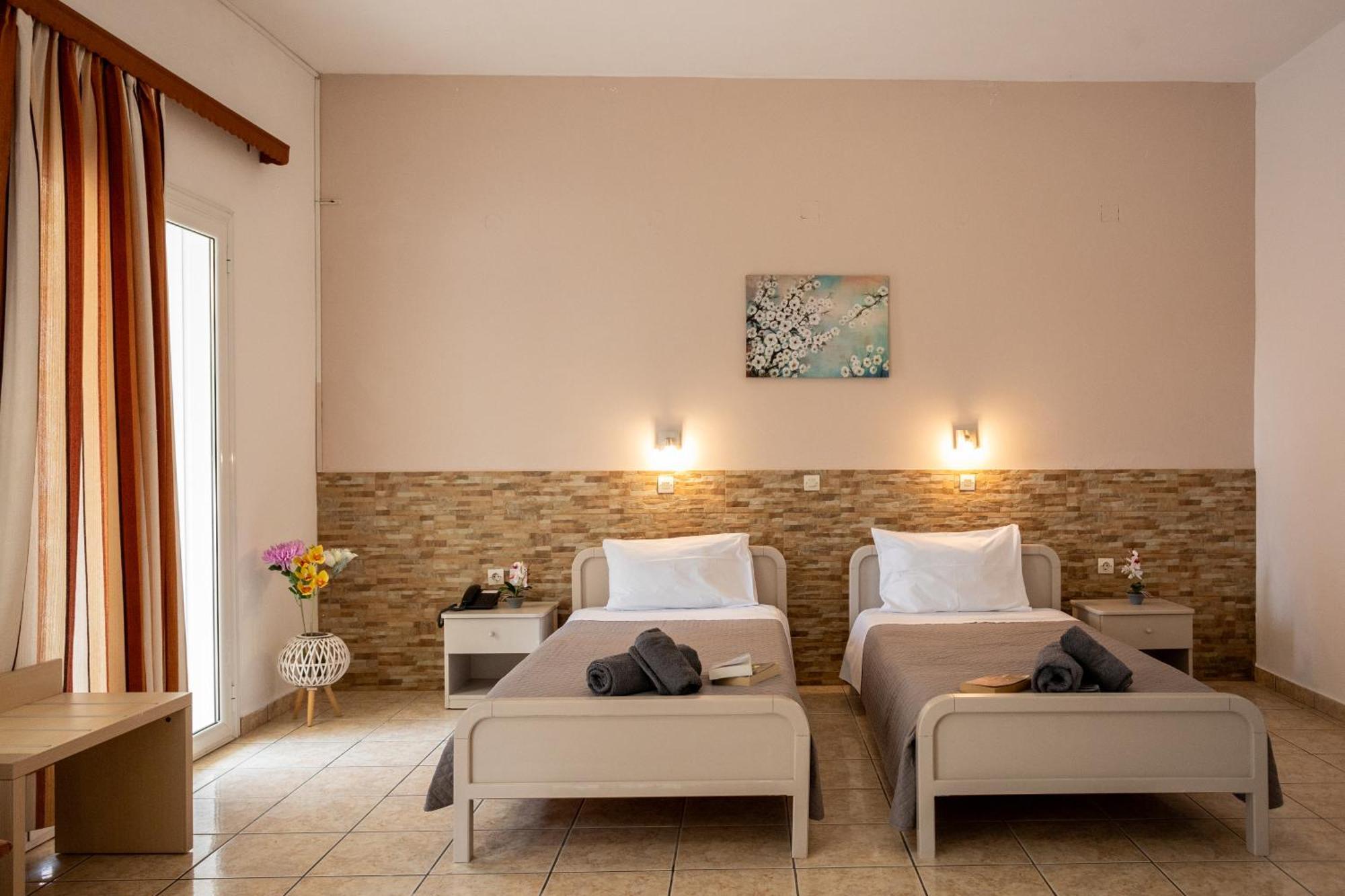 Paradiso Hotel Sea View And Pool Suites Ipsos Corfu Kültér fotó